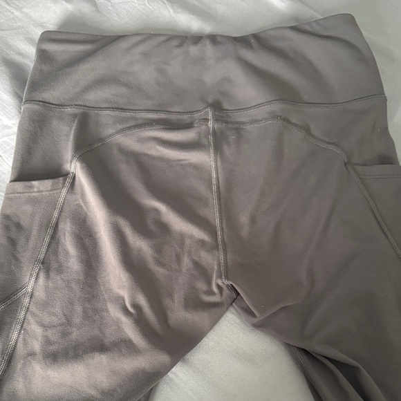 Stylish Women's Pants Set - Black, Gray, and Olive - Picture 3 of 6